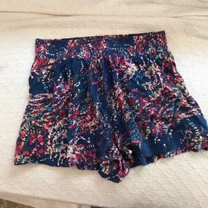 floral shorts